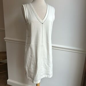 Grey State Cream white Shift Dress contrast stitching Size 1 (small) EUC